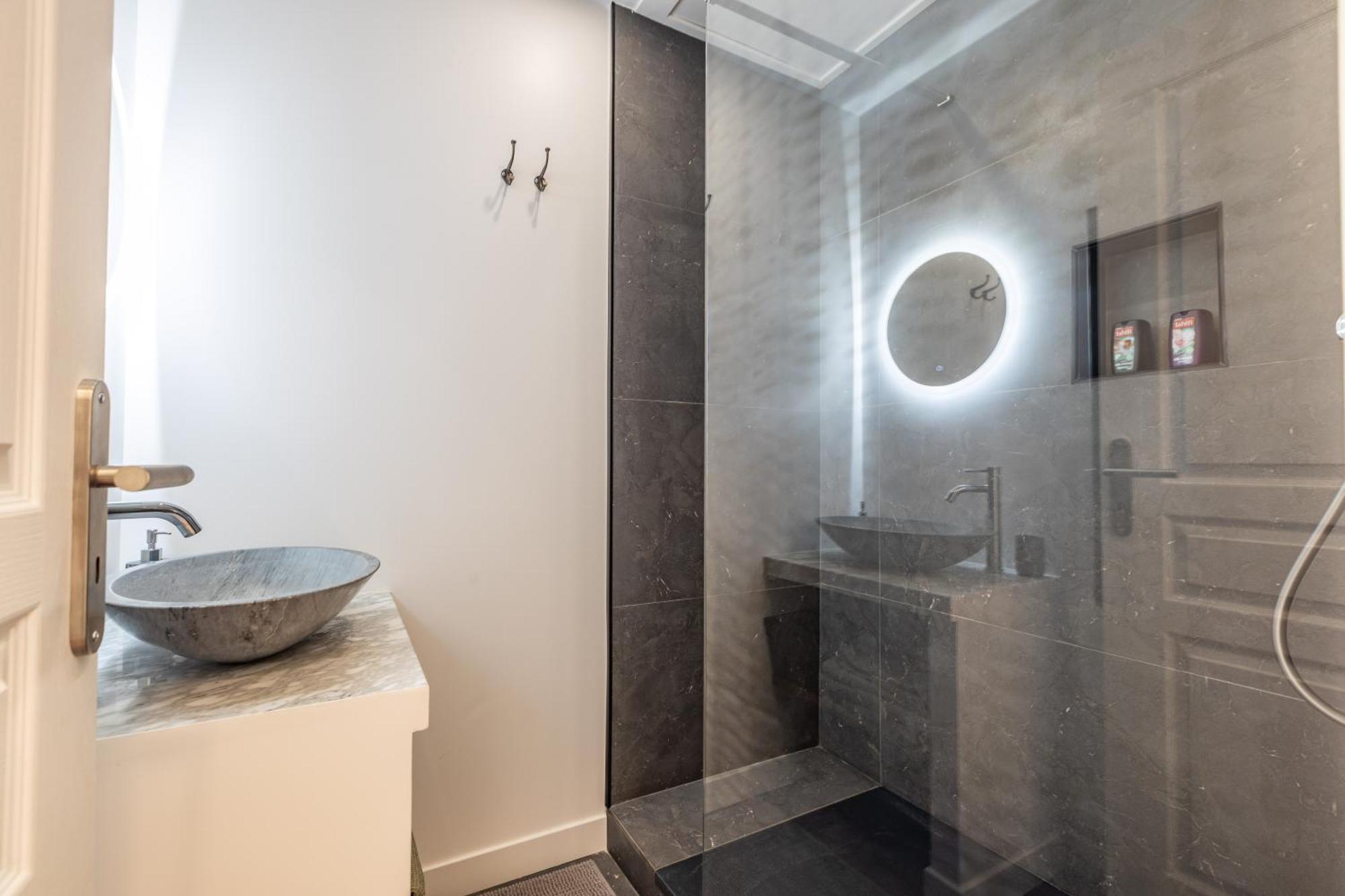 Menton Old Town Apartment Bagian luar foto